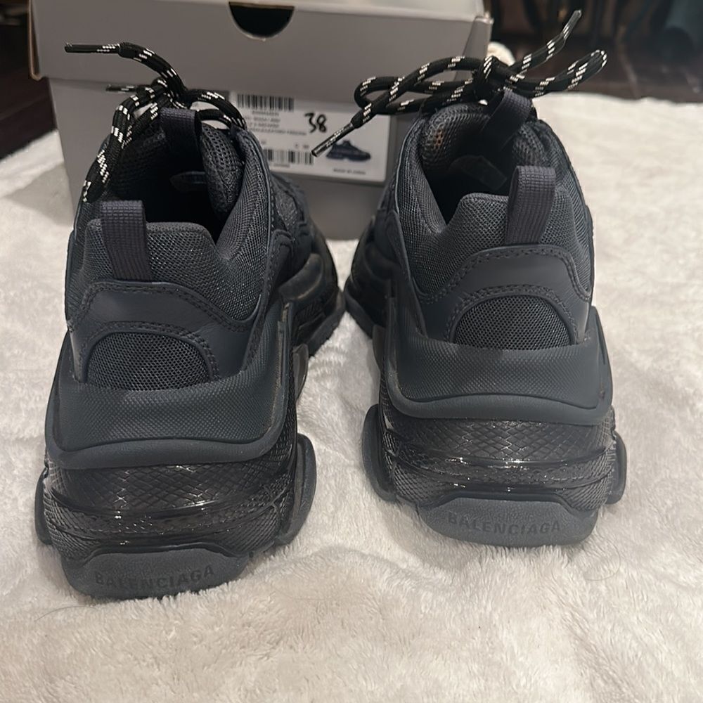 Grayish navy blue Balenciaga sneakers women’s size 38 - Picture 6 of 6